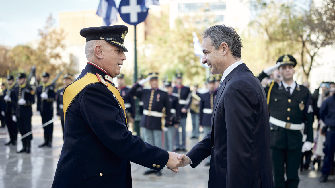 Κυριάκος Μητσοτάκης: «Στρατηγέ, σε ευχαριστούμε!» - Η ανάρτηση για τον Φλώρο και την αποστρατεία του μετά το ΚΥΣΕΑ