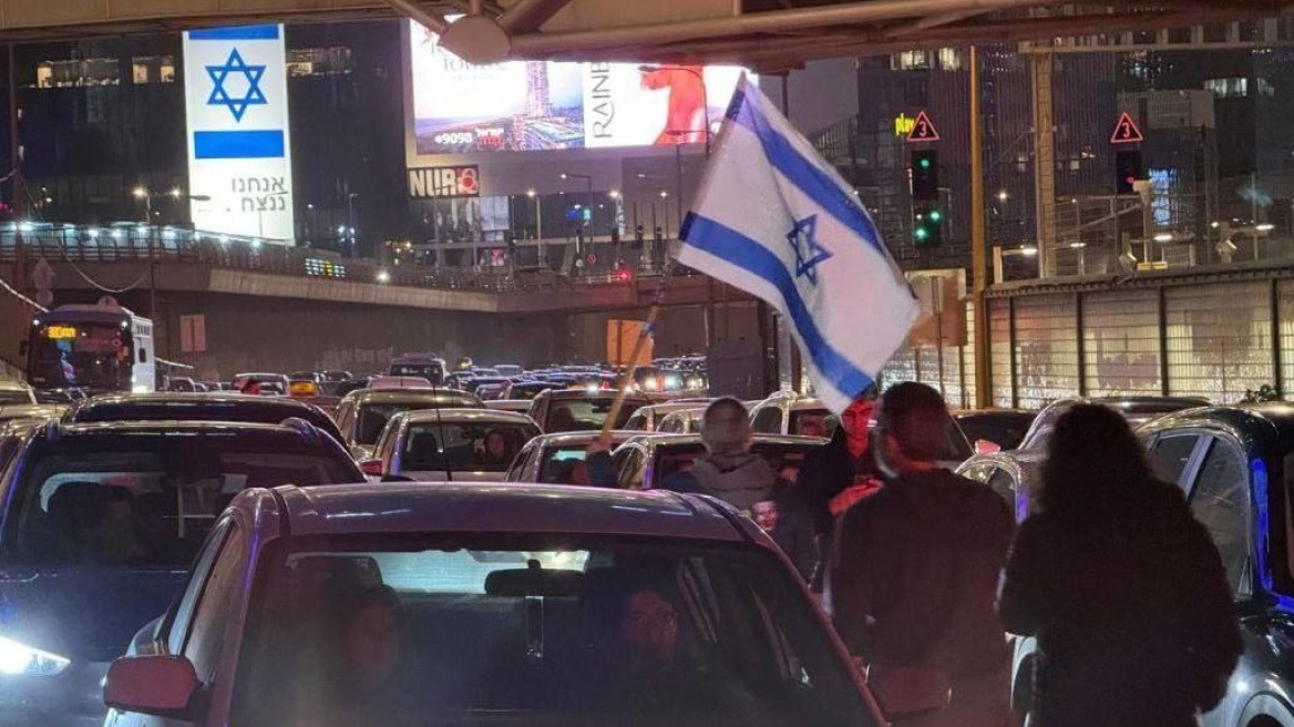 Ισραήλ: Πάνω από 100.000 διαδηλωτές ζήτησαν την παραίτηση Νετανιάχου