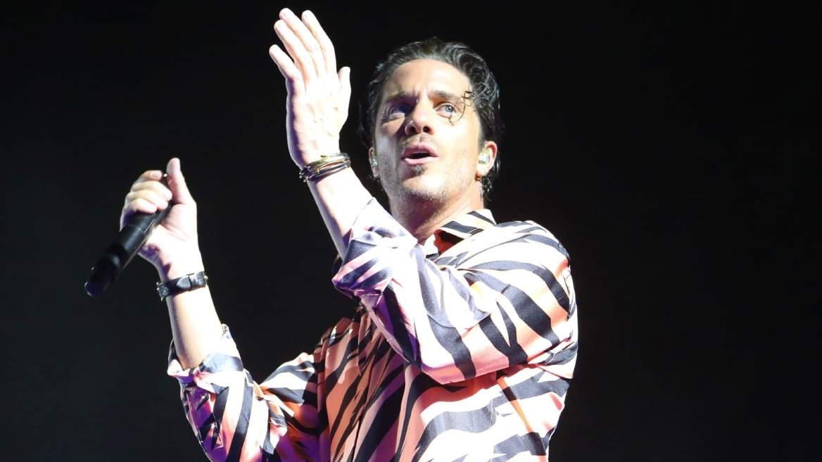 Νίκος Οικονομόπουλος: Το περιβάλλον του απαντά στις αντιδράσεις σε όσα είπε για τα ομόφυλα ζευγάρια