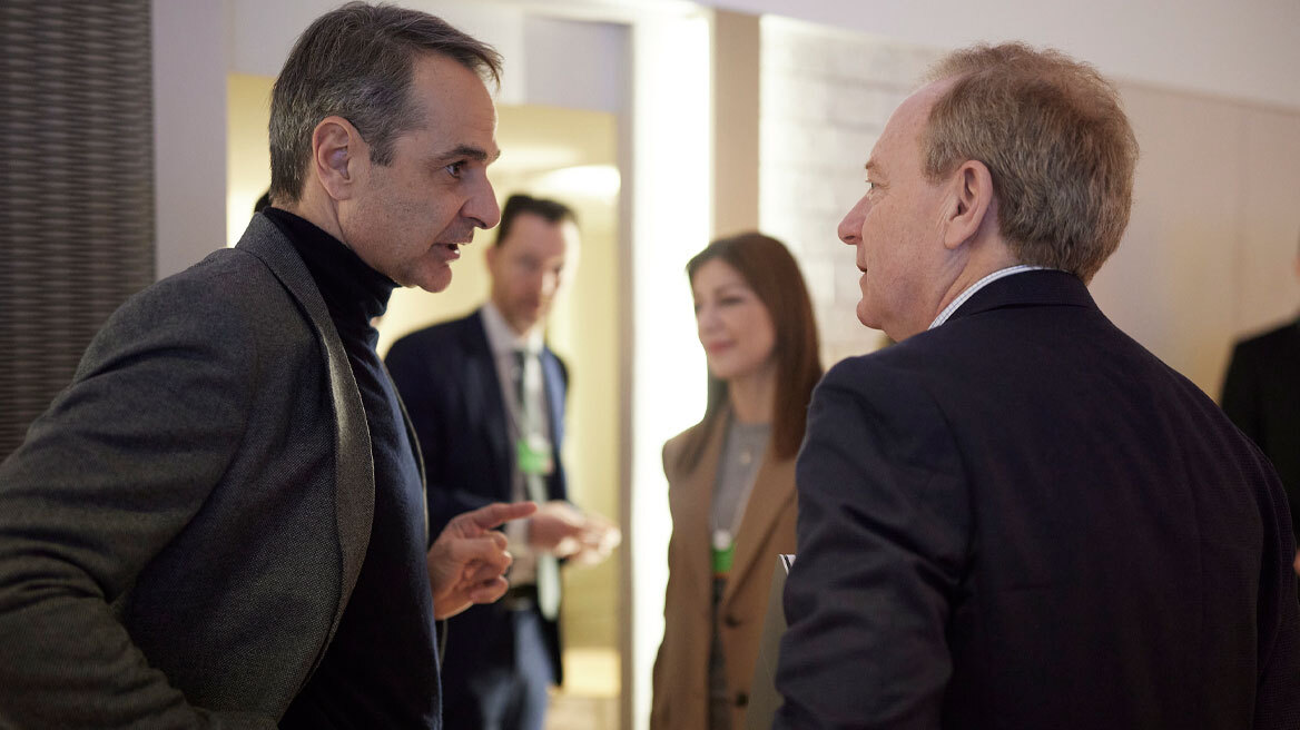Μητσοτάκης: Συναντήθηκε με τον πρόεδρο της Microsoft στο Νταβός