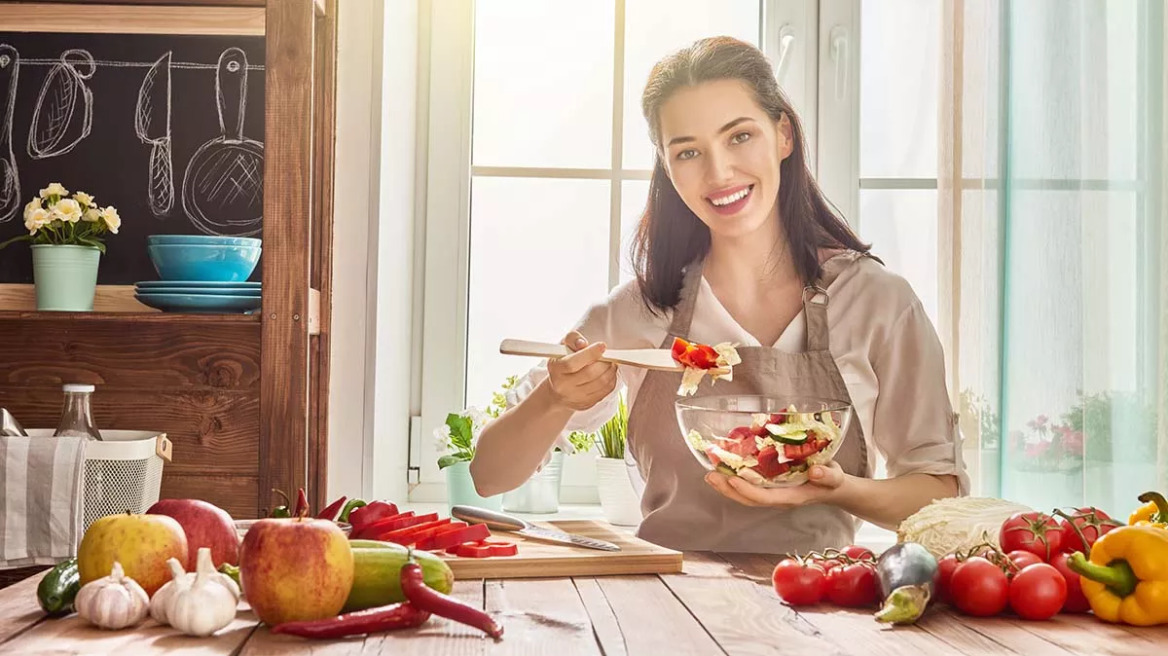 Δυσκοιλιότητα: Πέντε κινήσεις SOS που θα ανακουφίσουν δια παντός το «δύστροπο» έντερο