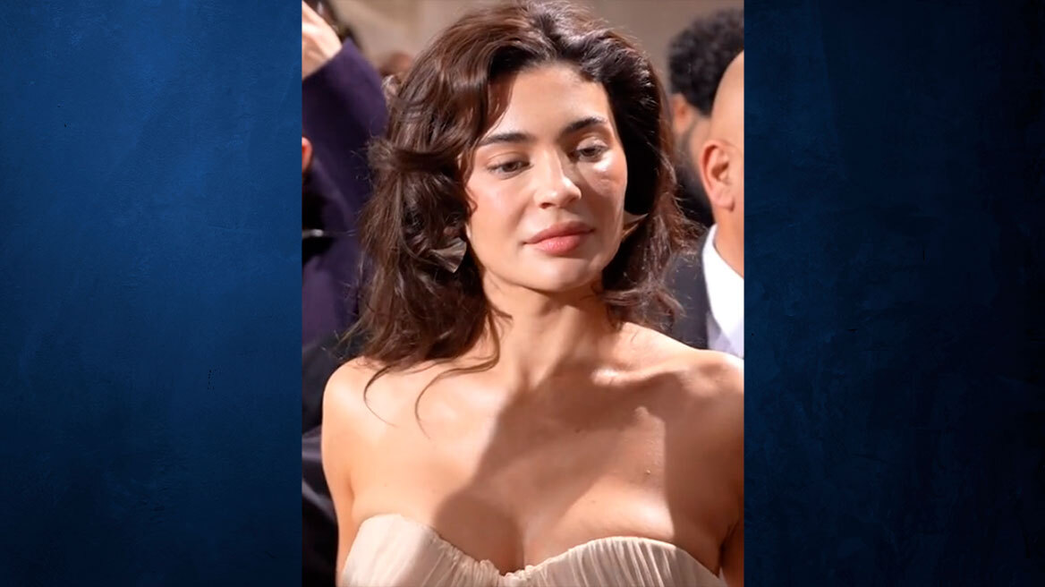 Κάιλι Τζένερ: Σάλος στο Twitter με το πρόσωπό της - Είναι 26 και μοιάζει με 40, γράφουν