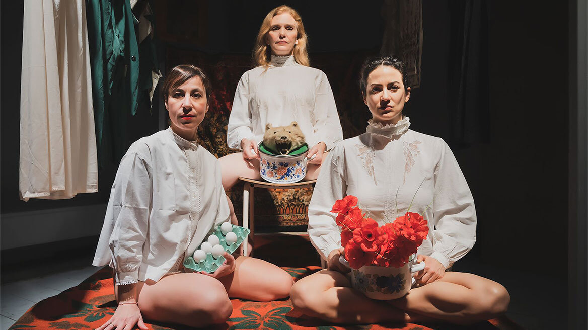 Ο άντρας μου, μια παράσταση βασισμένη στο ομώνυμο βιβλίο της Ρούμενα Μπουζάροφσκα