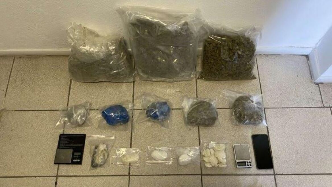 Τρία κιλά κάνναβης και κοκαΐνη στο σπίτι διακινητή στην Κατερίνη