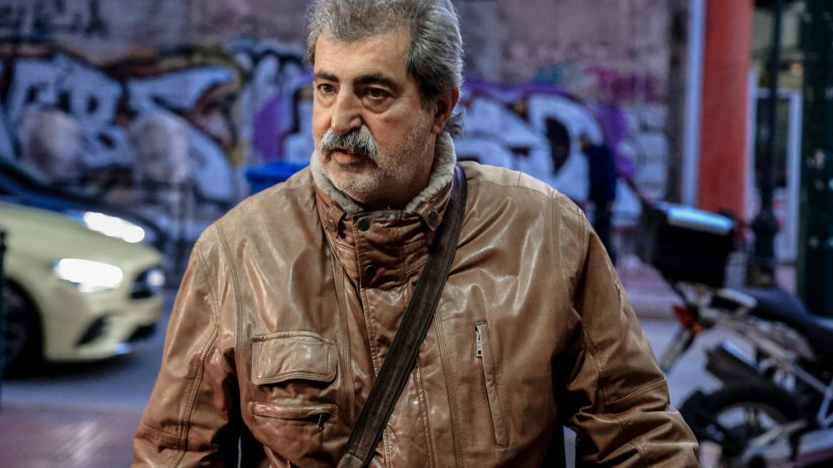 Γκάφα Πολάκη με εικόνες από τεχνητή νοημοσύνη για τις κινητοποιήσεις των αγροτών στο Παρίσι