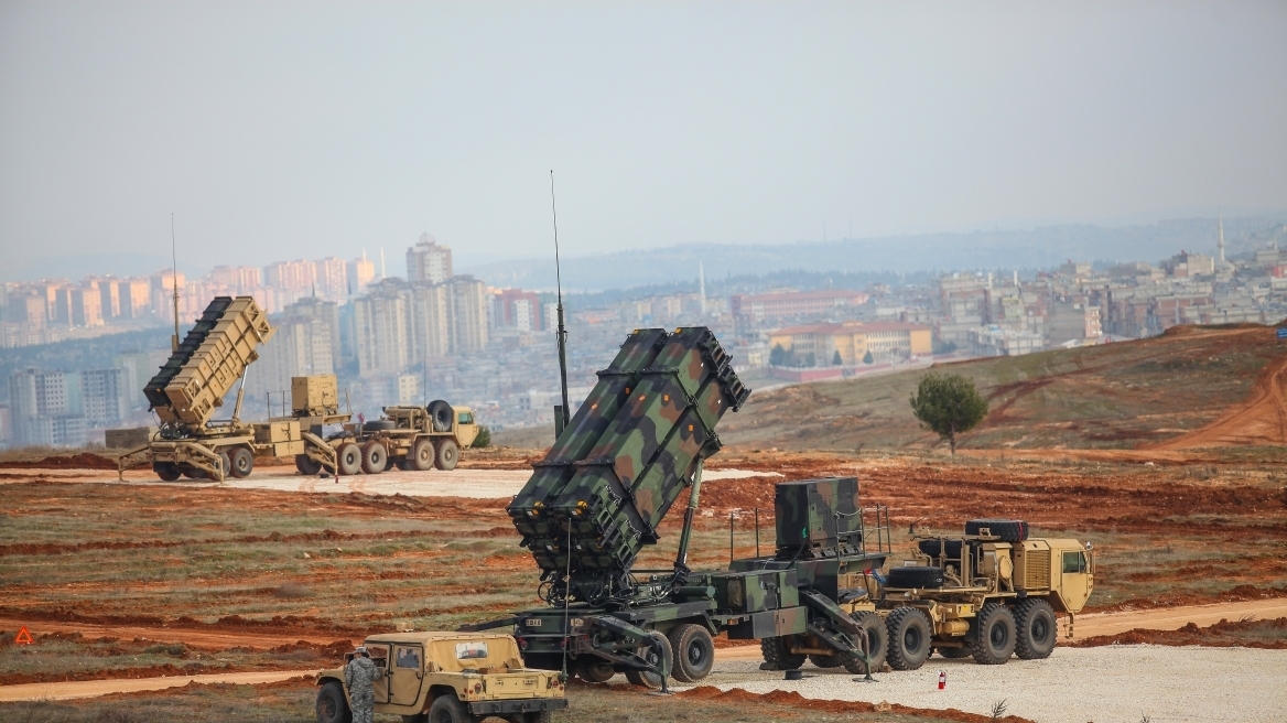 Συρία: Η αμερικανική κατοχή του εδάφους μας «δεν μπορεί πια να συνεχιστεί»