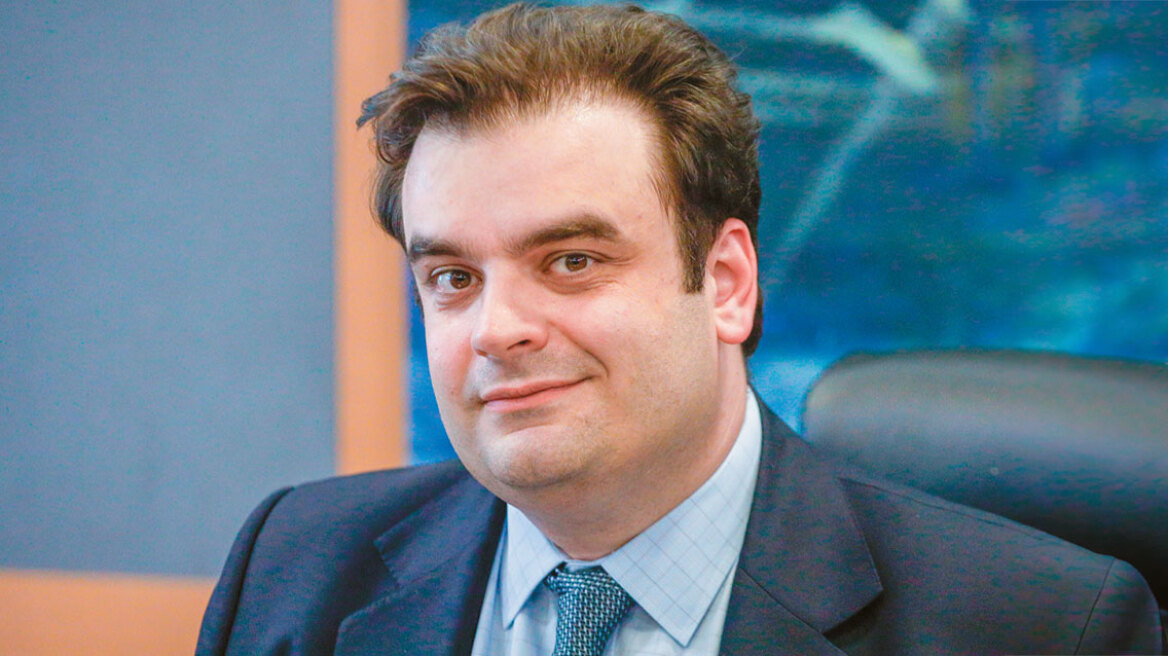 Πιερρακάκης: Από τη νέα σχολική χρονιά θα λειτουργήσουν διαδραστικοί πίνακες σε όλες τις αίθουσες