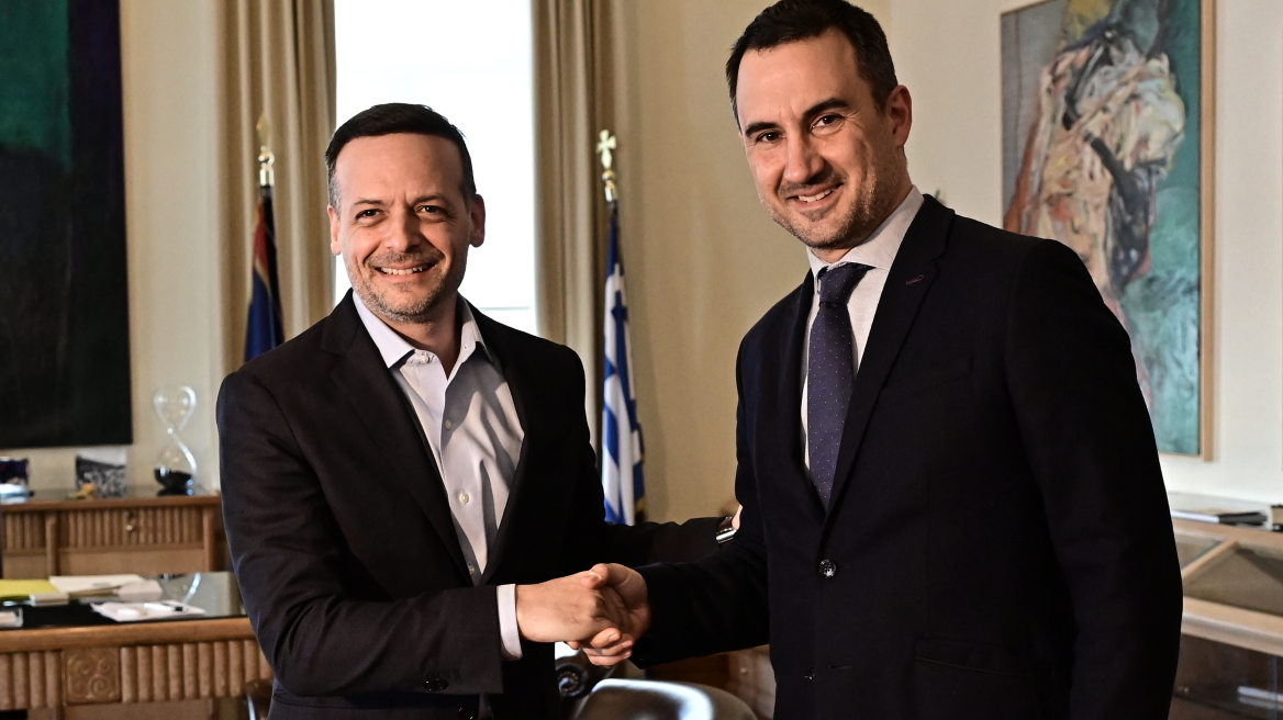 Συνάντηση Χαρίτση με τον δήμαρχο Αθηναίων Χάρη Δούκα - Συζήτησαν και για τις εκλογές στην ΚΕΔΕ