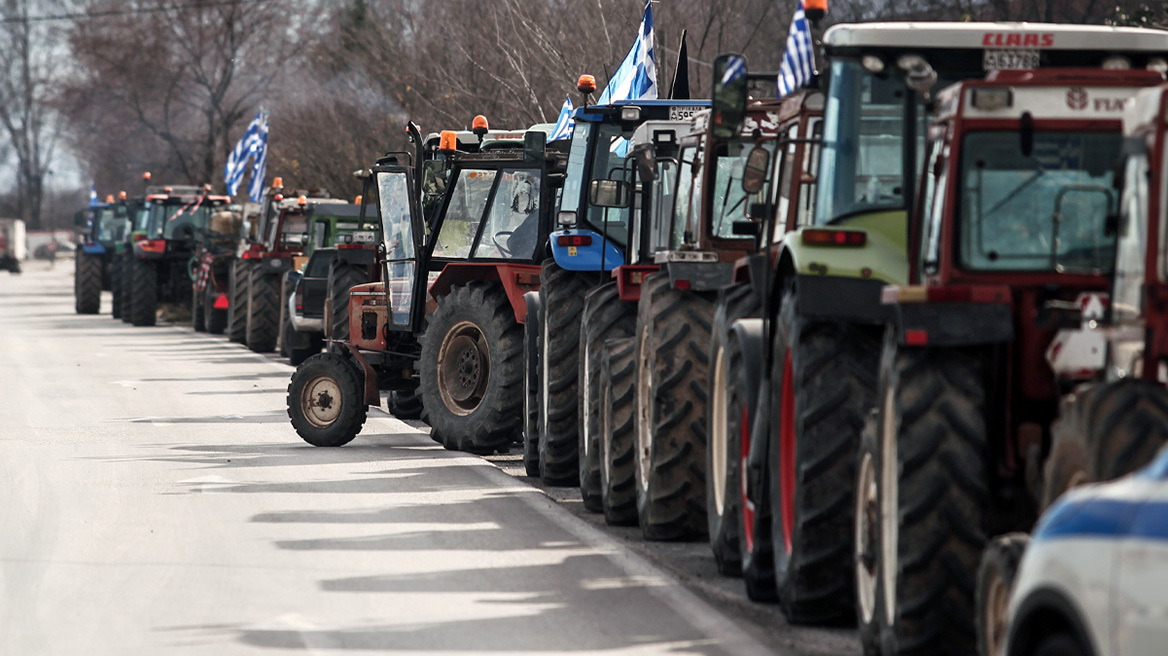 Ηγουμενίτσα: Αγρότες της Θεσπρωτίας παρέταξαν τα τρακτέρ τους στην Εγνατία Οδό