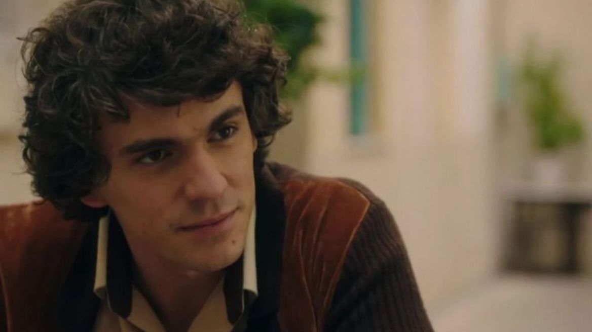 Δημήτρης Καπουράνης: Πολλές φορές είχα σκεφτεί να κρύβω την αλβανική καταγωγή μου