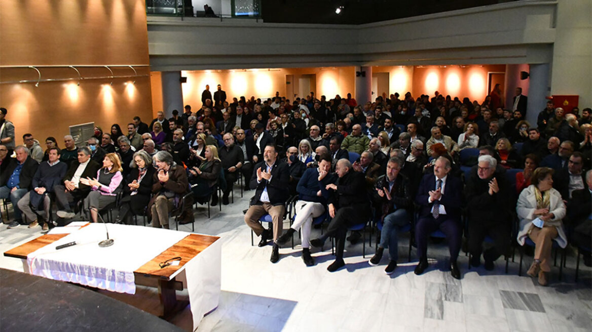 Εκδήλωση κοπής πίτας του ΠΑΡΟΝ και του ΑΟ Φλοίσβος Παλαιού Φαλήρου