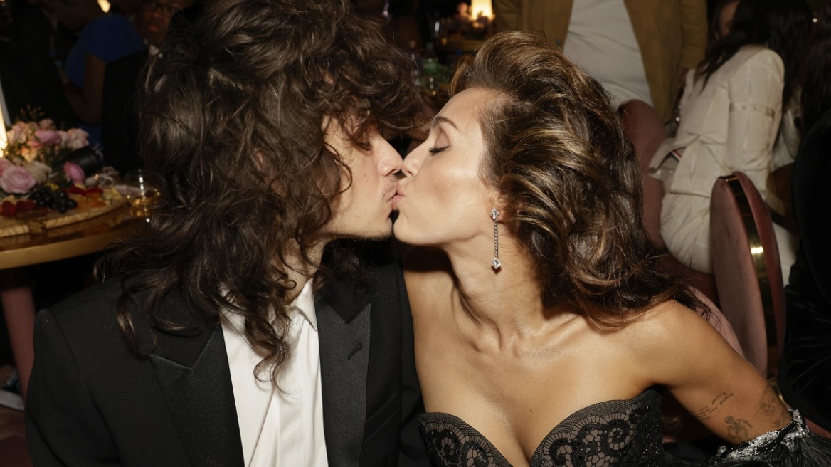 Η Miley Cyrus και ο αγαπημένος της Maxx Morando πήγαν τη σχέση τους ένα βήμα πιο πέρα 