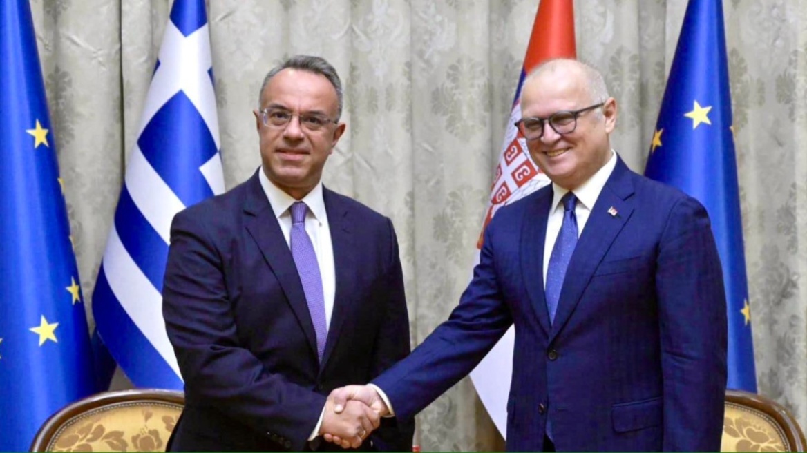 Συνάντηση Σταϊκούρα-Βέσιτς στο Βελιγράδι: Η υλοποίηση μεγάλων έργων υποδομών και οι μεταφορές στο επίκεντρο