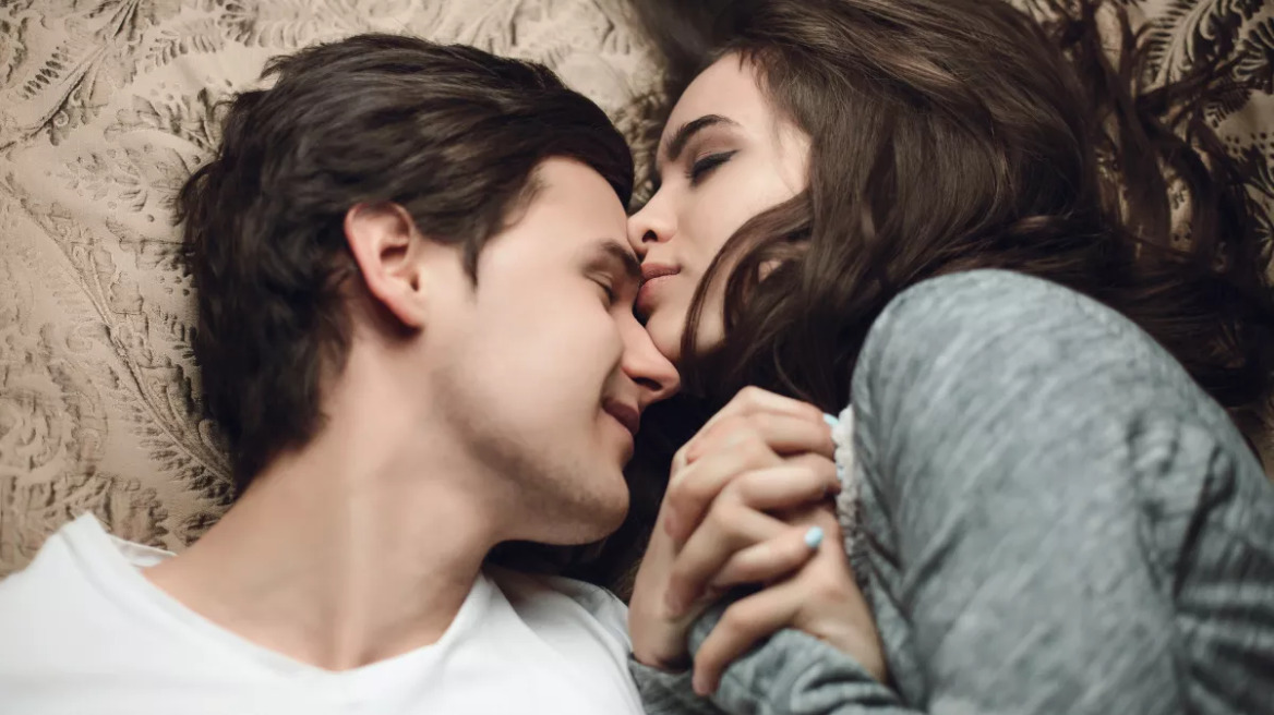 Το τρυφερό άγγιγμα που απελευθερώνει τη μαγική δύναμη της αγάπης και νικά το άγχος