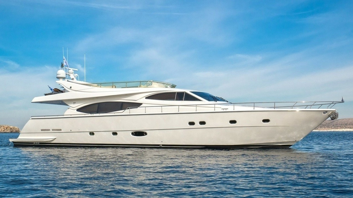 Amor: «Μοσχοπουλήθηκε» και χαράζει νέα ρότα το luxury yacht