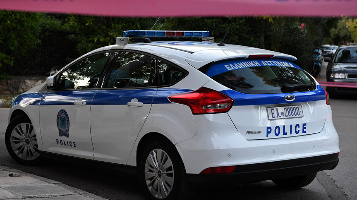 Ακινητοποίησαν και λήστεψαν τρεις ανήλικους σε Αγίους Αναργύρους και Περιστέρι