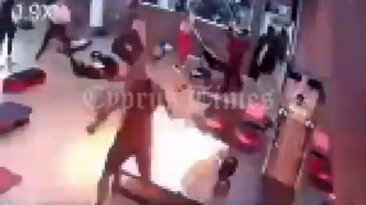 Κύπρος: Μαινόμενος άντρας μπούκαρε σε γυμναστήρια στη Λάρνακα, χτύπησε γυναίκα και έβαλε φωτιά