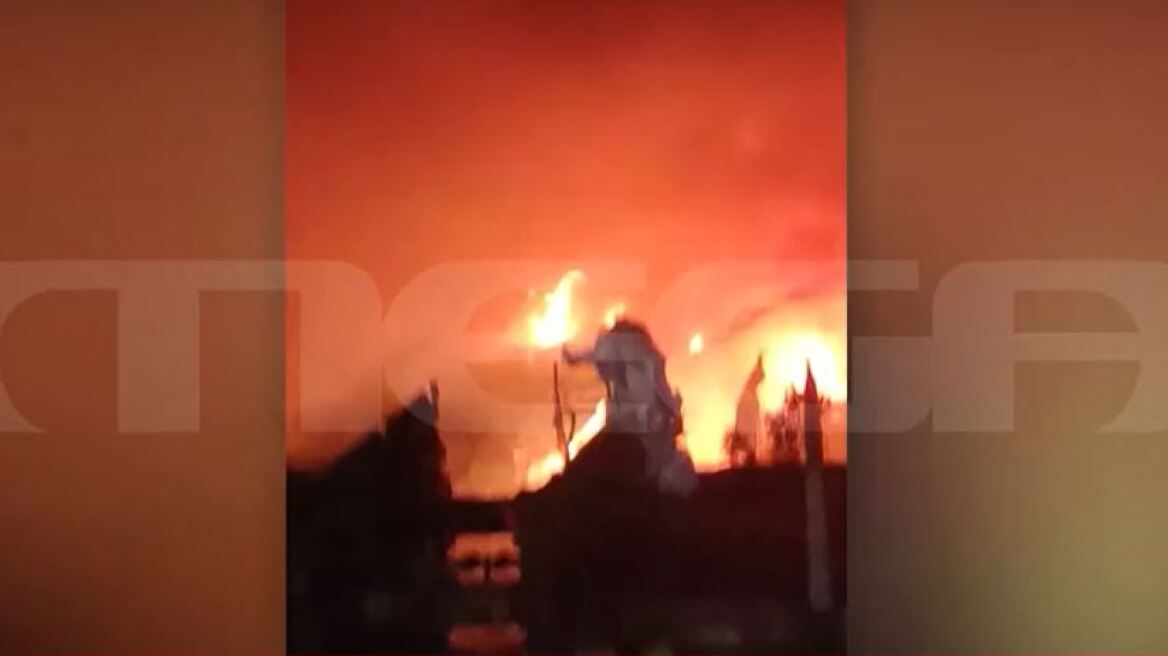 Τέμπη: Βίντεο από τα πρώτα λεπτά μετά τη φονική σύγκρουση των τρένων
