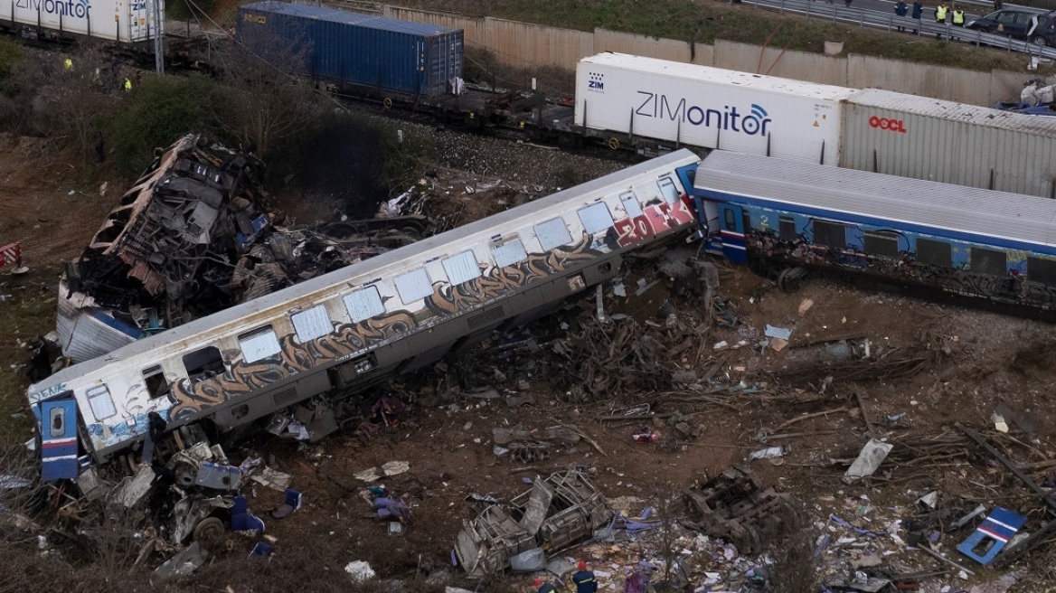 Τραγωδία στα Τέμπη: Στο Κουλούρι αύριο ειδικό κλιμάκιο της Πυροσβεστικής για έρευνες στην εμπορική αμαξοστοιχία