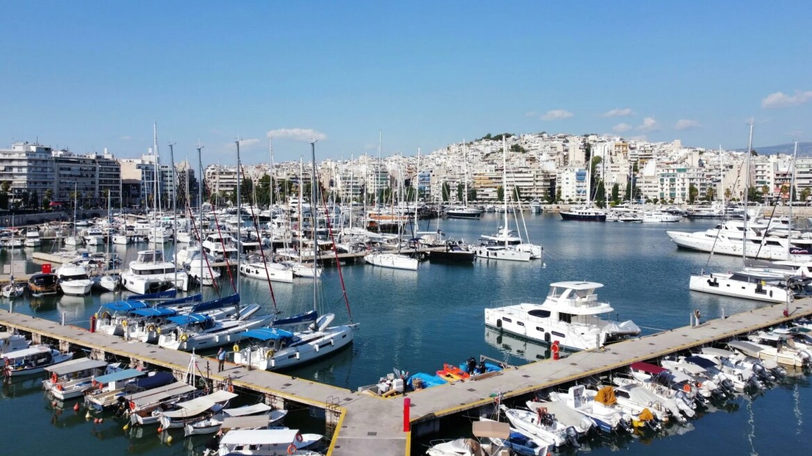 Μια χορταστική κυριακάτικη βόλτα στον Πειραιά