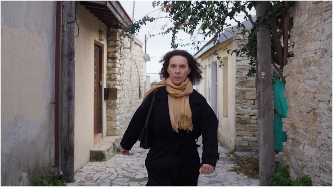 Η Γη της Ελιάς: Η Ειρήνη απομακρύνεται από την Ασπασία και ο Δημοσθένης καταρρακώνεται