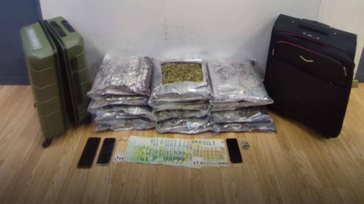 Λάρισα: Έκρυβε κάνναβη όπου μπορούσε