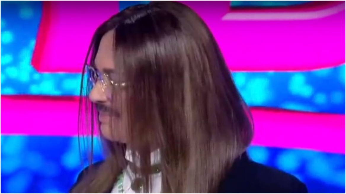 My Style Rocks: Με περούκα ο Λάκης Γαβαλάς