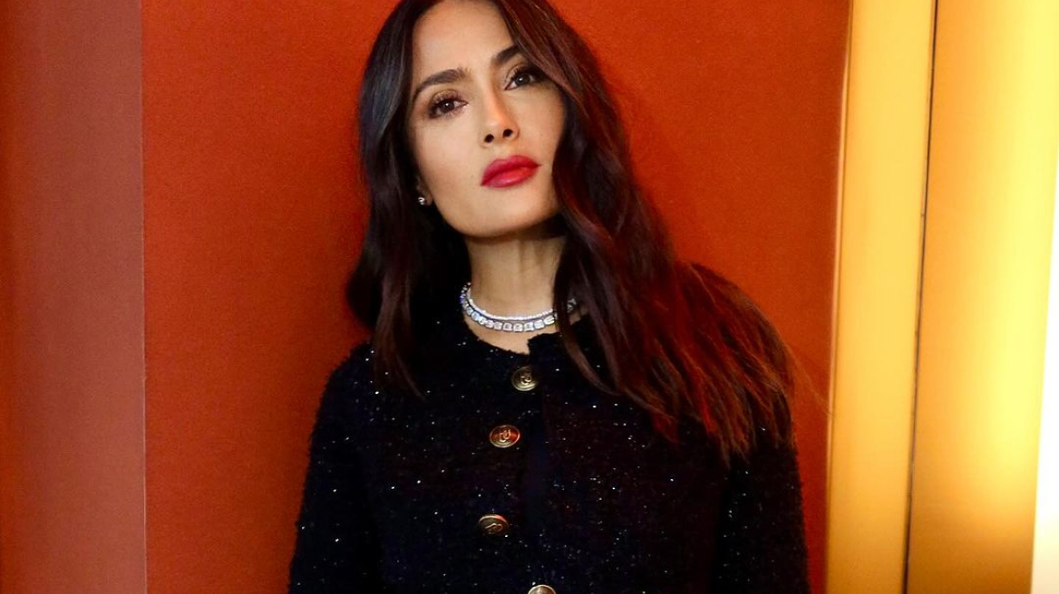 Salma Hayek: Το αγαπημένο της τρικ για να καλύπτει τις λευκές τρίχες
