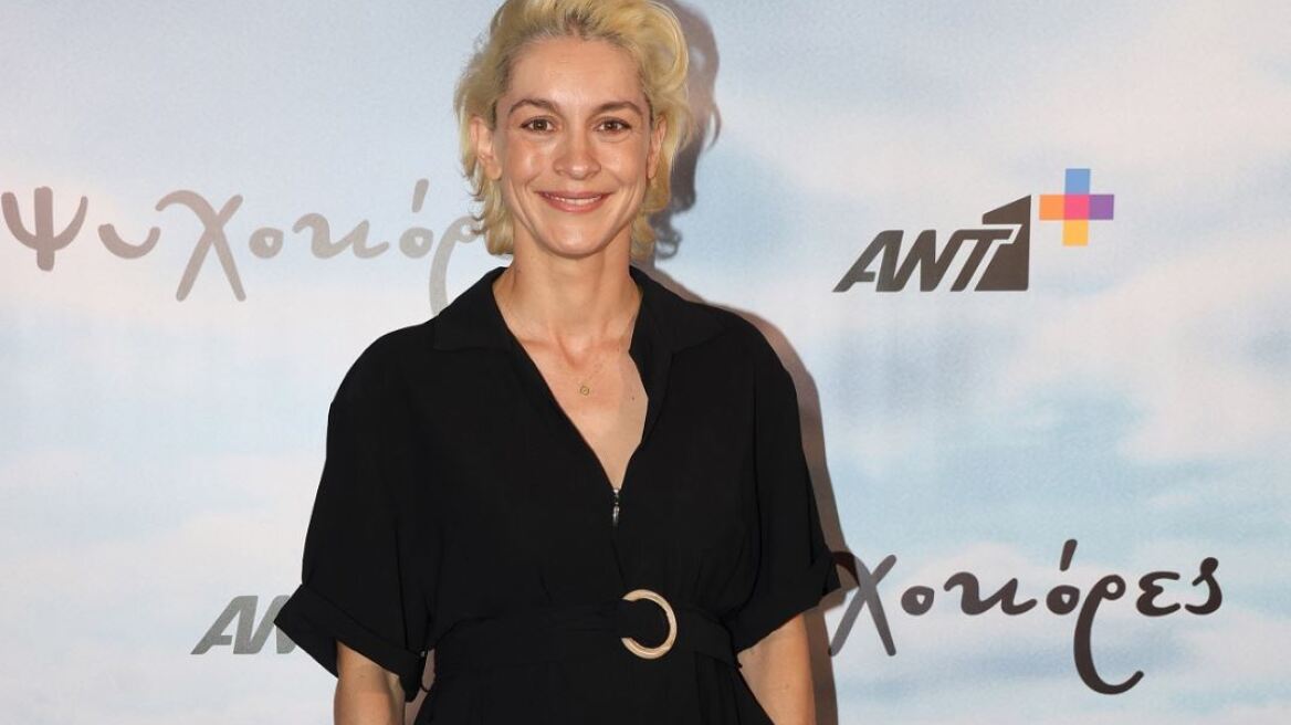 H Γιούλικα Σκαφιδά φόρεσε τα πιο βολικά chunky παπούτσια 