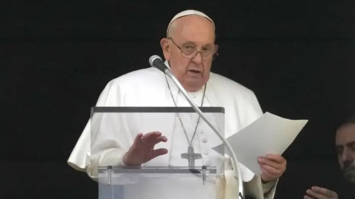 Κουλέμπα για Πάπα: Η σημαία μας είναι κίτρινη και μπλε, όχι λευκή - Ας μην επαναλαμβάνει λάθη του παρελθόντος