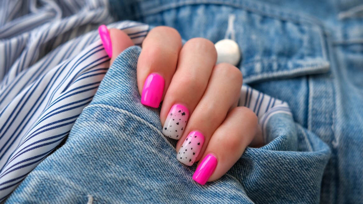 Ανοιξιάτικο μανικιούρ: Οι νέες τάσεις στα νύχια για να πάθεις εμμονή