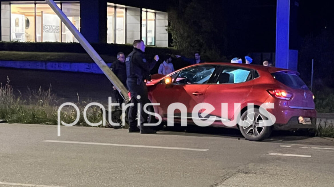 Τροχαίο με δύο τραυματίες στην Πατρών - Πύργου: ΙΧ καρφώθηκε σε κολόνα