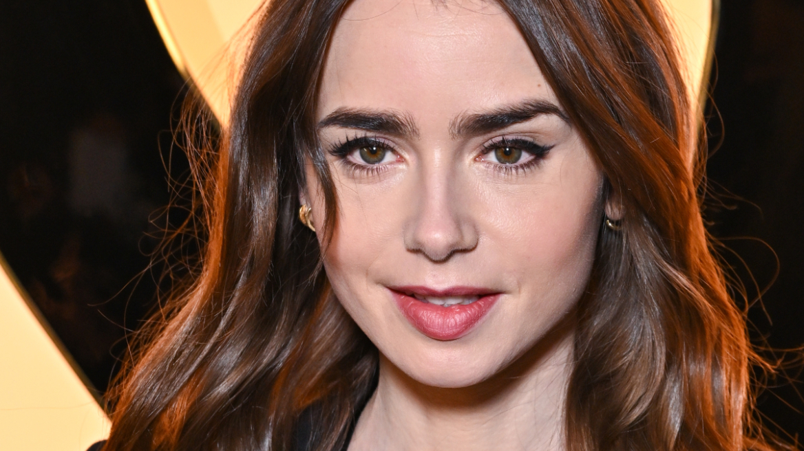 Το άρωμα που δεν αποχωρίζεται η Lily Collins