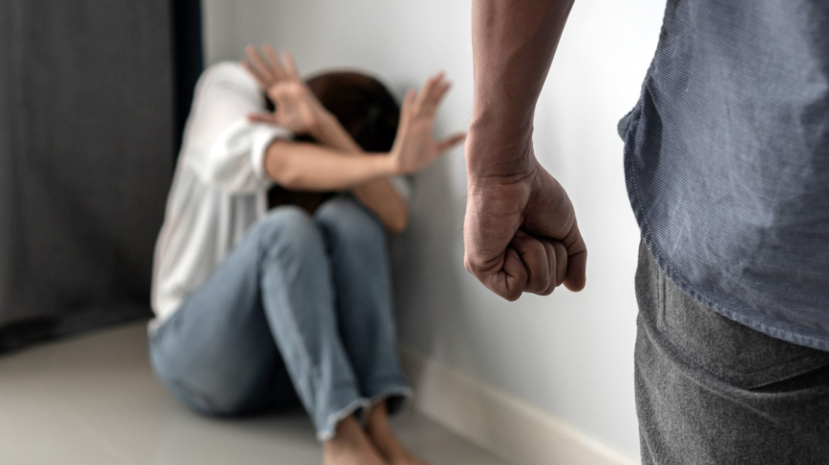 Ενδοοικογενειακή βία: Εννέα συλλήψεις σε Πάτρα, Αγρίνιο και Ναύπακτο