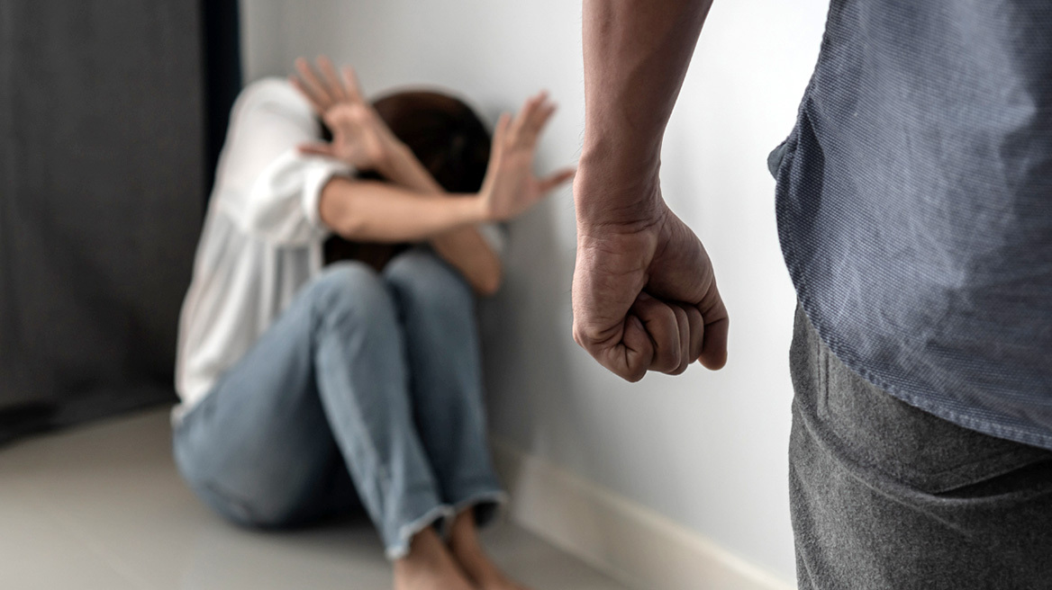 Θεσσαλονίκη: Κατήγγειλε τον πατέρα της επειδή απείλησε ότι θα σκοτώσει τη μητέρα της