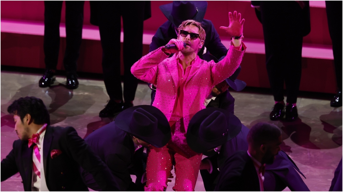 Ράιαν Γκόσλινγκ: Πήρε συμβουλές από την Εύα Μέντες και τις κόρες τους για την ερμηνεία του «I'm Just Ken» στα Όσκαρ