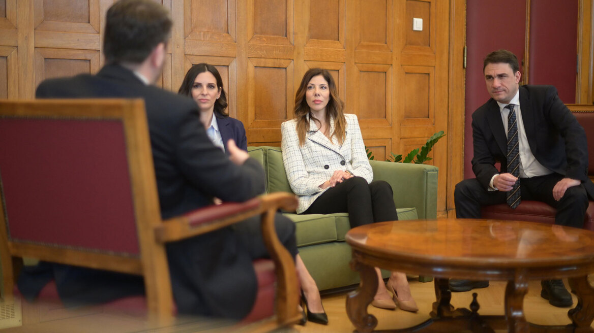 ΠΑΣΟΚ: Υποψήφιοι ευρωβουλευτές και επίσημα Τσουκαλάς, Δαφέρμου και Μαρκογιαννάκη