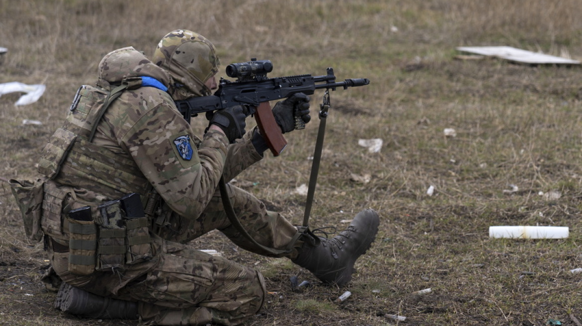 Πόλεμος στην Ουκρανία: Επιπλέον 5 δισ. ευρώ από την ΕΕ για την στρατιωτική στήριξη του Κιέβου