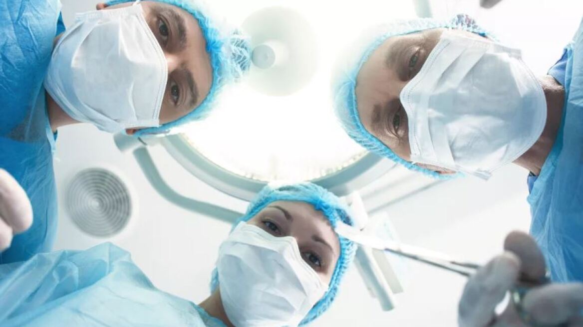 Απογευματινά χειρουργεία: Στον αυτόματο και χωρίς πλαίσιο ο νέος θεσμός – Τι ζητούν οι επαγγελματίες υγείας