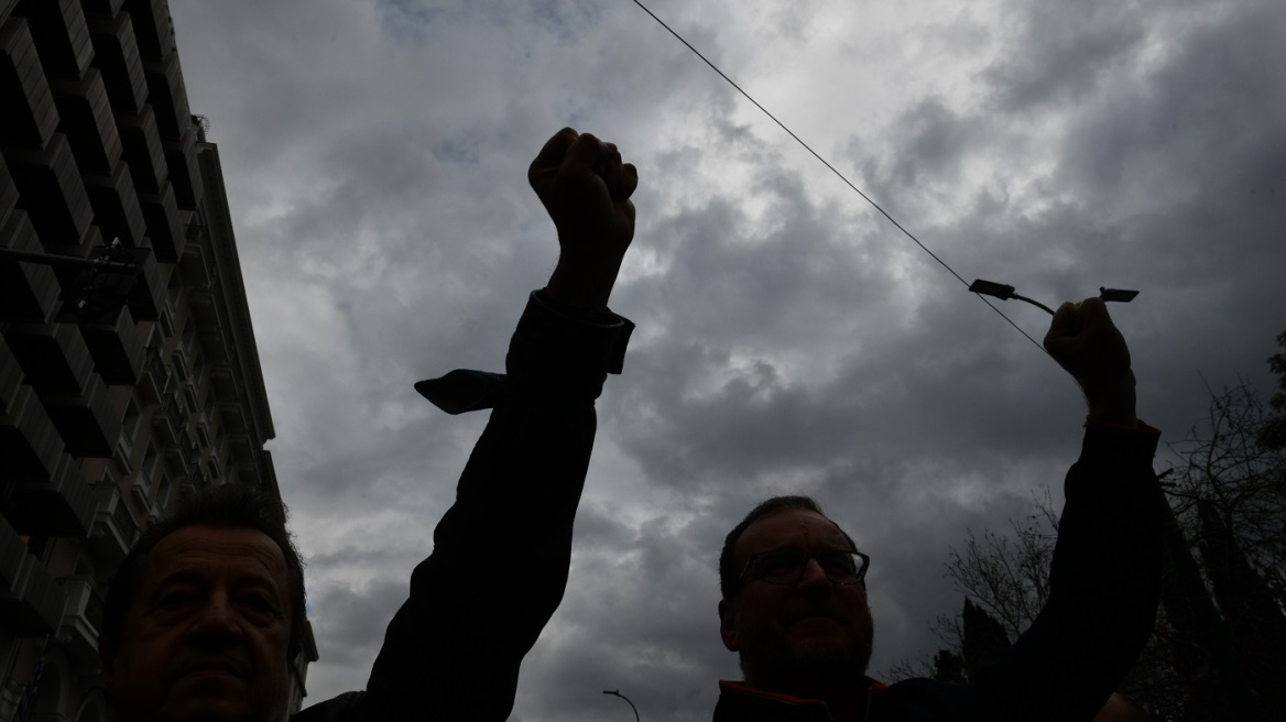 Εικοσιτετράωρη απεργία στις 14 Οκτωβρίου προκήρυξε το Εργατικό Κέντρο Αθήνας