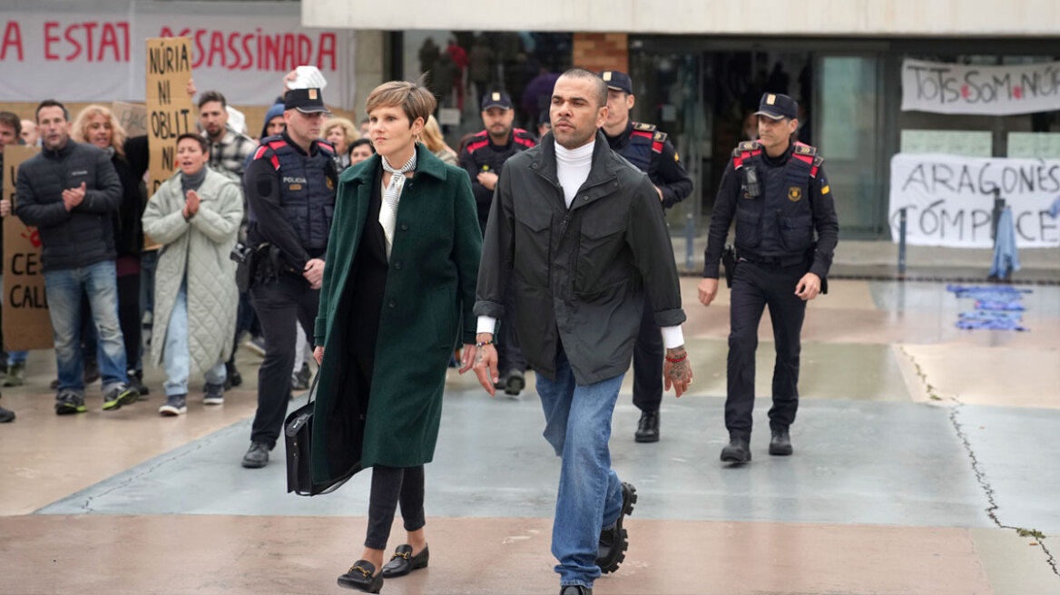 Νέοι μπελάδες για Ντάνι Άλβες: Η Πούμας κατέθεσε μήνυση και ζητά 5 εκατ. δολάρια αποζημίωση