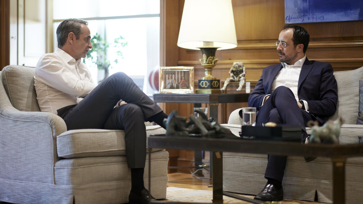 Συνάντηση Μητσοτάκη - Χριστοδουλίδη στην Αθήνα 