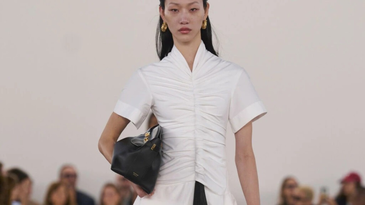 Τα midi φορέματα που θα φοράμε από τώρα μέχρι το φθινόπωρο