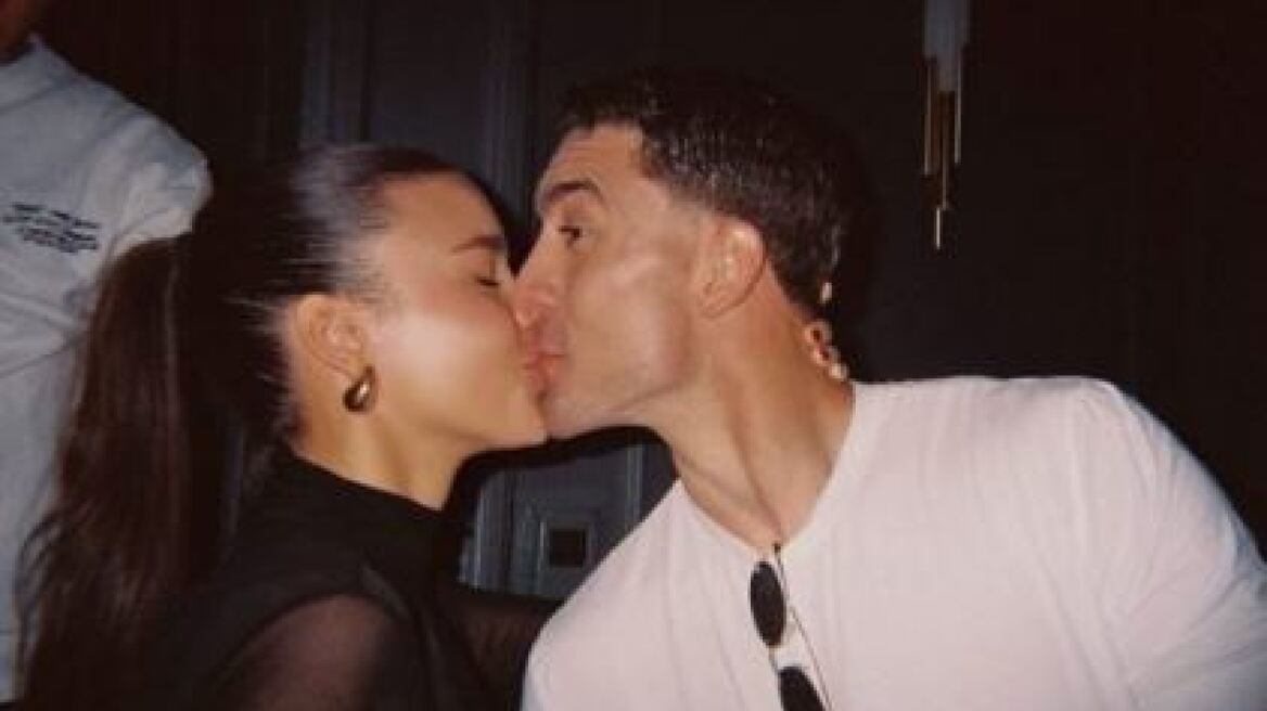 Η ανάρτηση του Ντούσαν Βλάχοβιτς για τα γενέθλια της καλλονής συντρόφου του - Φωτογραφία 