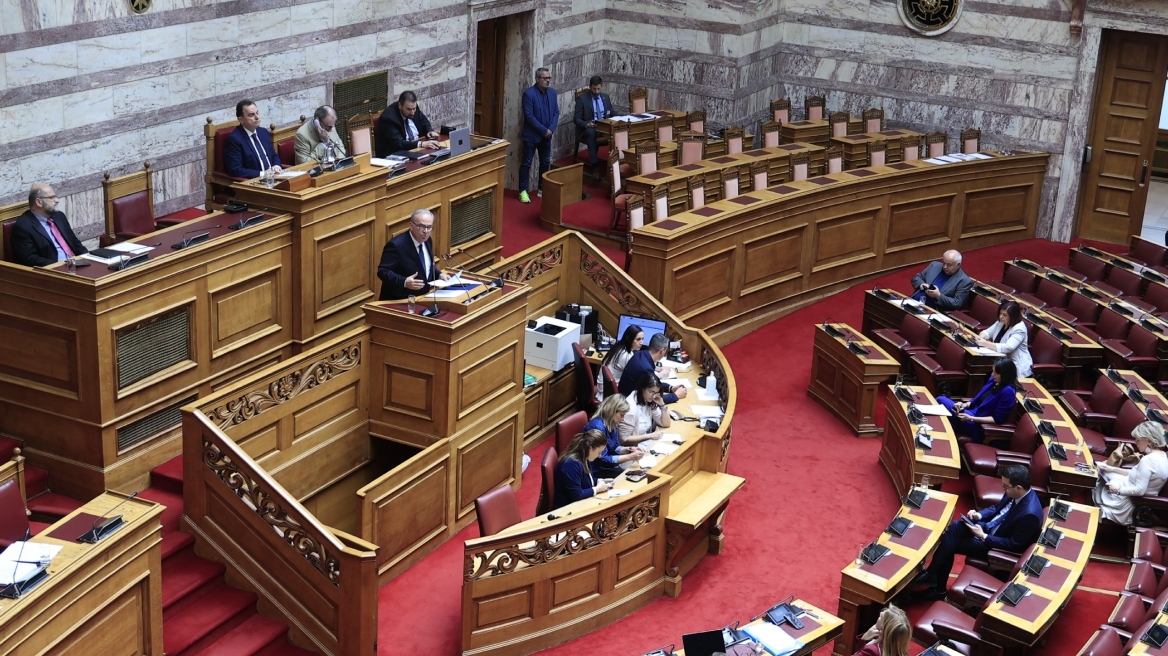 Βουλή: Η αντιπολίτευση δεν ψήφισε την πρόσθετη χρηματοδότηση του Ταμείου Ανάκαμψης