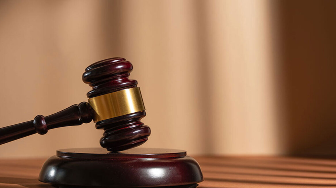 Ένωση Δικαστών και Εισαγγελέων: Προσβλητικά στα σχόλια σε βάρος των Ειρηνοδικών