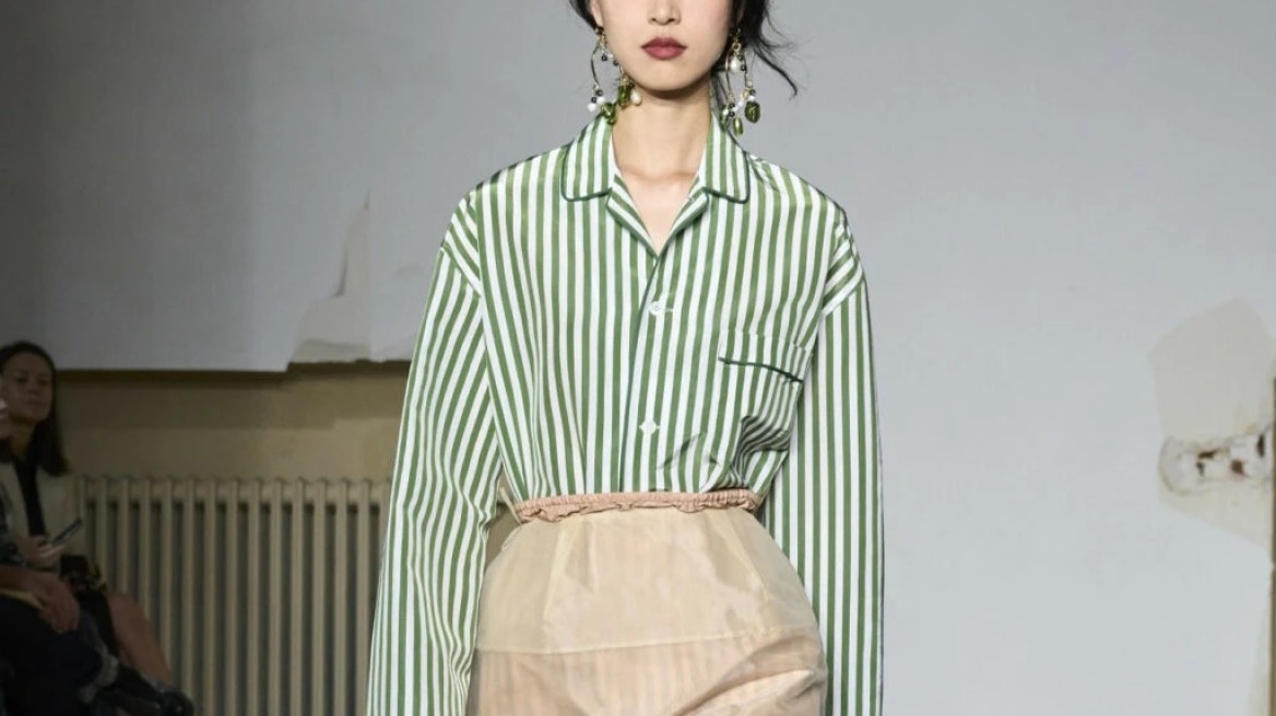 Διάφανες φούστες: Η τάση που έχει την προσοχή μας τώρα