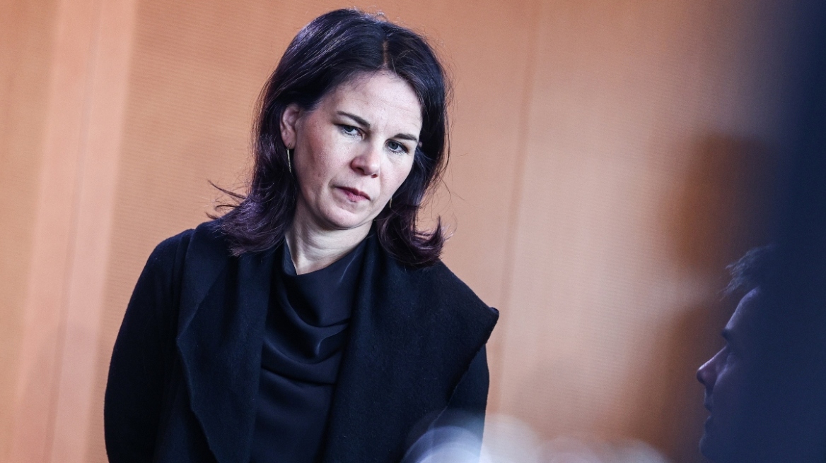 Μπέρμποκ: Τώρα πρέπει η Ρωσία να σταματήσει τον πόλεμο, λέει η ΥΠΕΞ της Γερμανίας