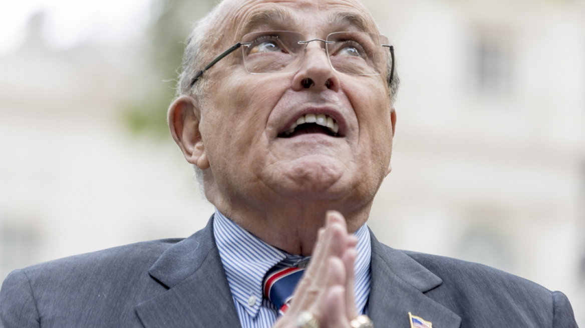 Ρούντι Τζουλιάνι: Πρέπει να δώσει διαμέρισμά του στο Μανχάταν ως αποζημίωση για συκοφαντική δυσφήμηση  