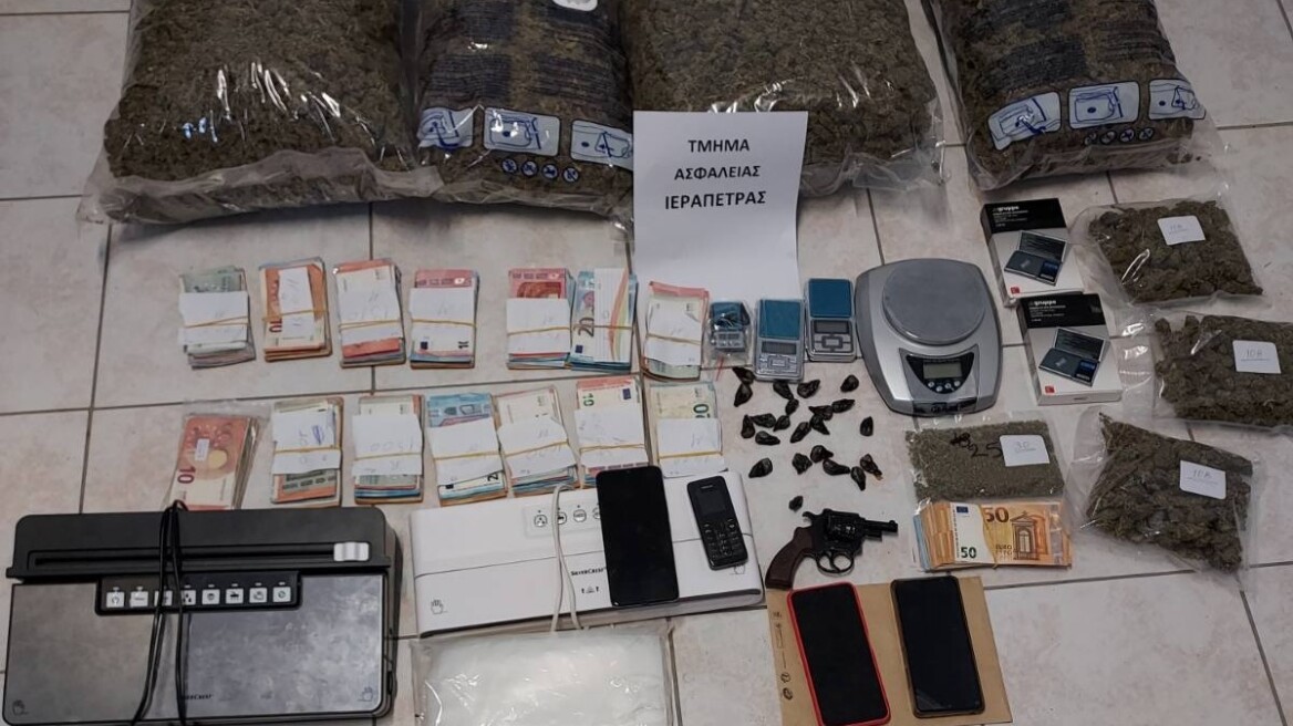 Κρήτη: Πίσω από τα κάγκελα ο 52χρονος και η 42χρονη για τα 10 κιλά χασίς